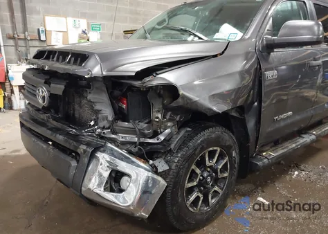 2014 Toyota Tundra Sr5 5.7L V8 z USA, uszkodzony, nr VIN 5TFDY5F18EX380940